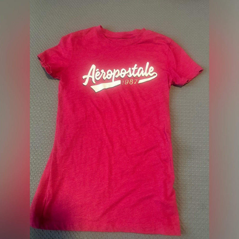 An Aeropostale Pink T-Shirt